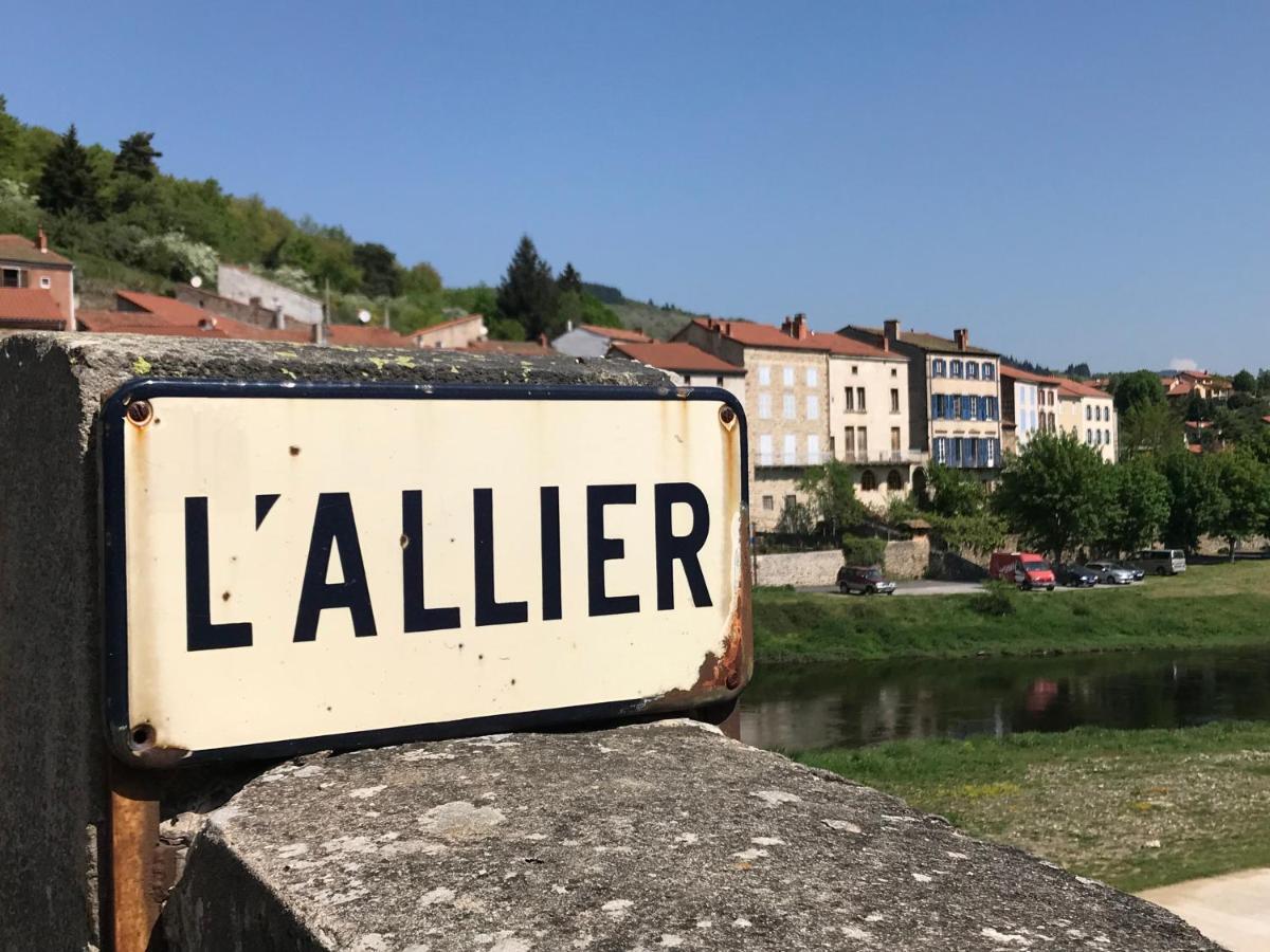 Maison Cha-Ri-Va-Ri Lavoute-Chilhac Bagian luar foto
