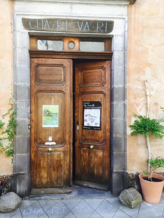 Maison Cha-Ri-Va-Ri Lavoute-Chilhac Bagian luar foto