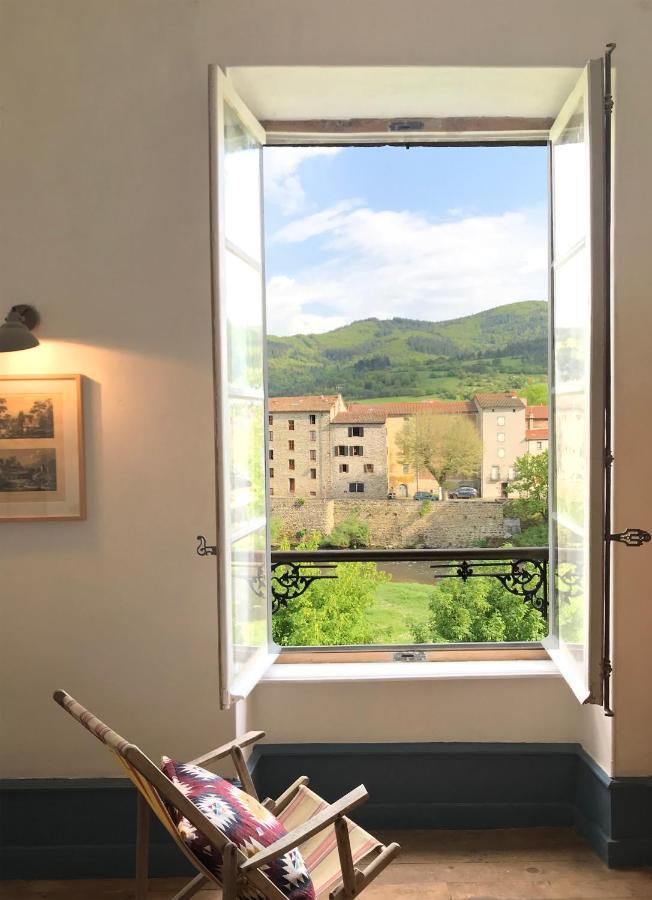 Maison Cha-Ri-Va-Ri Lavoute-Chilhac Bagian luar foto